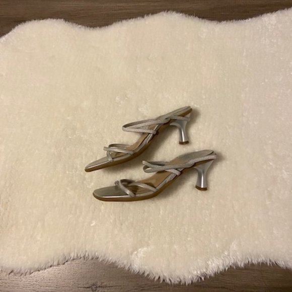 Silver Strapped Heels Ladies Size US 6 - Picture 1 of 10